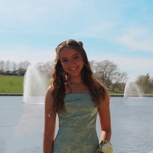 Meet your Posher, Ally